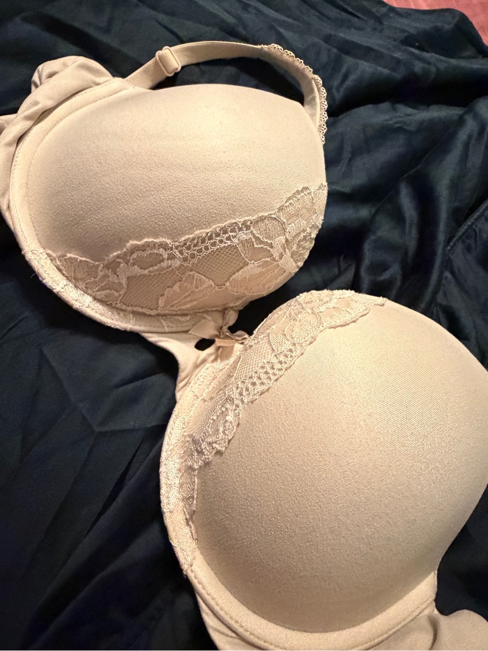 Body by Victoria Perfect Shape Cream/Tan 34D
